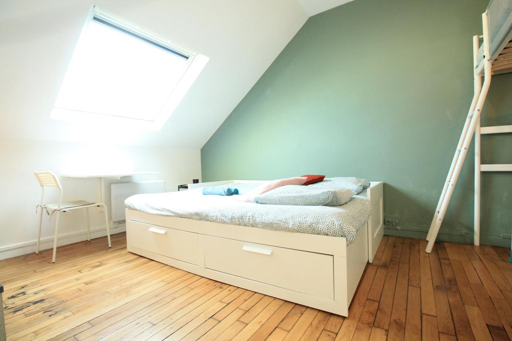 Disponible - Appartement Entier - 10Mn Rer B Aeroport Cdg - Paris Gare Du Nord, T11 Express, Le Bourget, Tout Equipe, Netflix Gratuit, 3 Personnes, 4Eme Etage, Escaliers, Parc Des Expositions, Parking Rue Gratuit Apres 19H Drancy Exterior foto